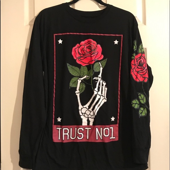 Vibe Other - Vibes rose 🥀 long sleeve shirt